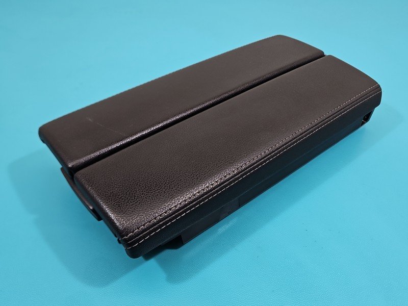 Podłokietnik TUNEL Opel Astra VI L 9834338980 EUROPA