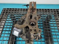 Zwrotnica lewa piasta przód 2.0 tdi Skoda Octavia III