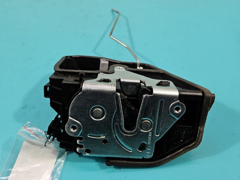 Zamek tył prawy 7202148 Bmw f10 f11 Producent części: BMW, SEDAN 5pin