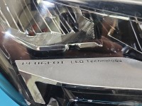 Reflektor prawy lampa przód Peugeot 5008 II 17-24 EUROPA 9836230180
