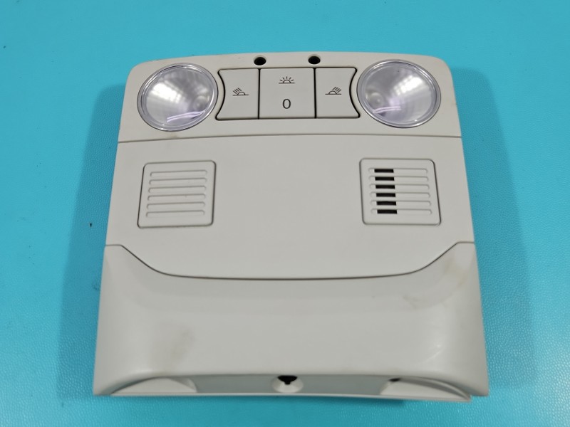 Lampa kabiny lampka Vw Jetta VI 3B0035711B