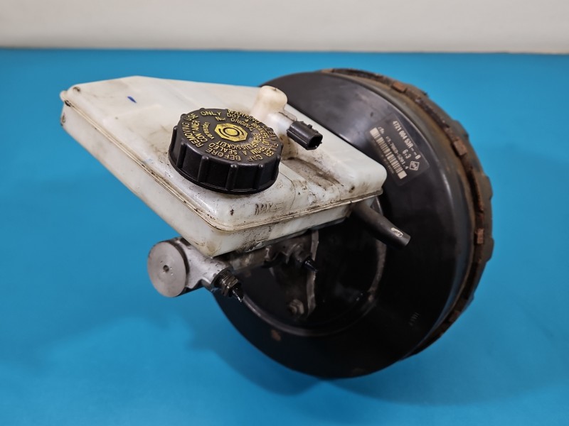 Serwo hamulcowe Opel Movano III 472100453R 2.3 cdti