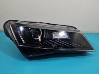 Reflektor prawy lampa przód Skoda Superb III EUROPA