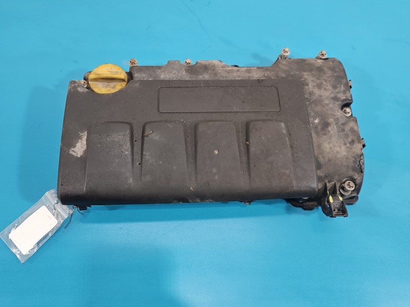 Pokrywa zaworów Opel Corsa E 1.4 16V