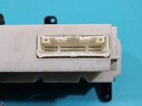 Konsola panel nawiewu Nissan Qashqai I J10 06-13 27500-BR45A