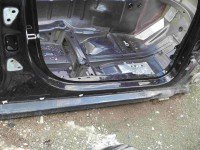 Próg prawy SŁUPEK ŚRODKOWY B Porsche Panamera I 970 HB 5d czarny LC9Z