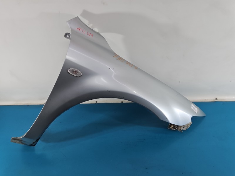 Błotnik przód prawy Mazda 6 I GG srebrny 25H