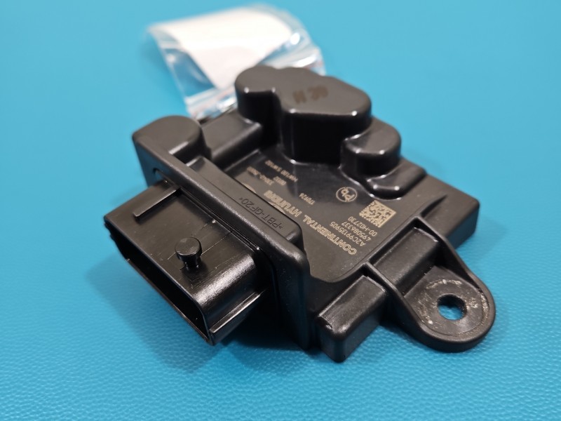 Sterownik moduł Kia Stinger 33040-J5000, A2C99135905 Producent części: KIA