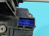 Zamek przód lewy 13203899 Opel Meriva A EUROPA