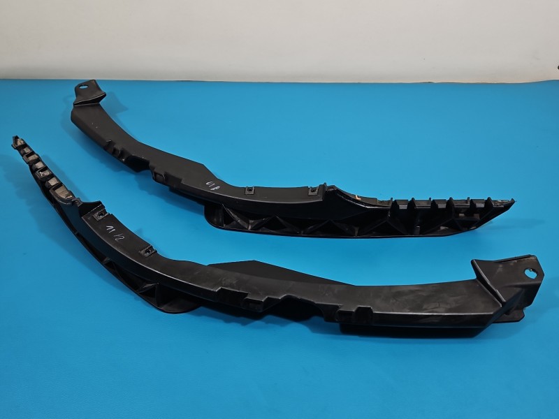 Listwa podreflektorowa Skoda Octavia II 1Z0807184D, 1Z0807183D