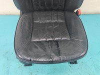 Fotel prawy przód pasażera Audi A8 D2 4d EUROPA