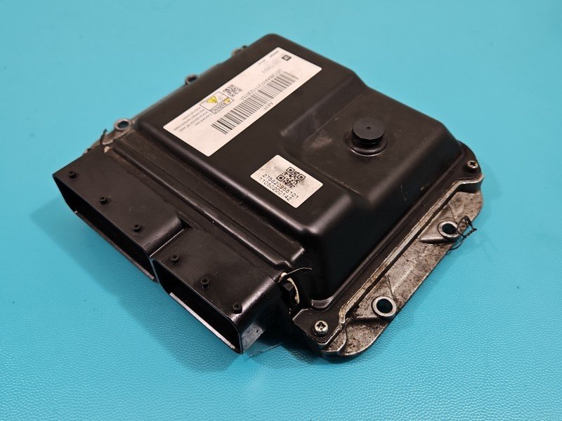 Komputer Sterownik silnika 55579893 Opel Astra IV J 1.7 CDTI (A17dtr)