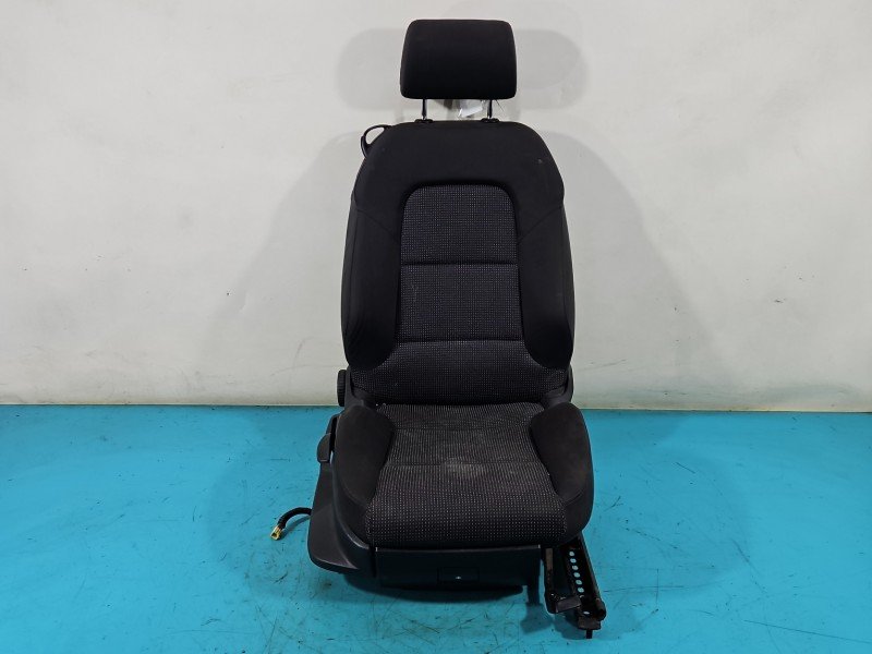 Fotel prawy pasażera Audi A3 8P