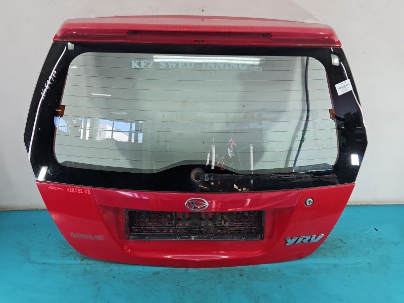 Klapa tył DAIHATSU YRV 00-05 HB 5d czerwony Klapa tył DAIHATSU YRV 00-05 HB 5d czerwony