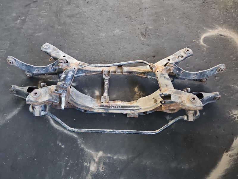 Tylna belka oś tył Mitsubishi Outlander III 12- 2.4 wiel Tylna belka oś tył Mitsubishi Outlander III 12- 2.4 wiel