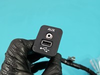 Gniazdo USB Fiat Freemont 68068292AA