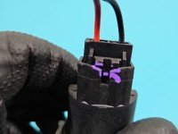 pompka Pompa paliwa Land rover Freelander I 1.8 16V Uszkodzone zapięcie trzymające wtyczke . 2 PIN