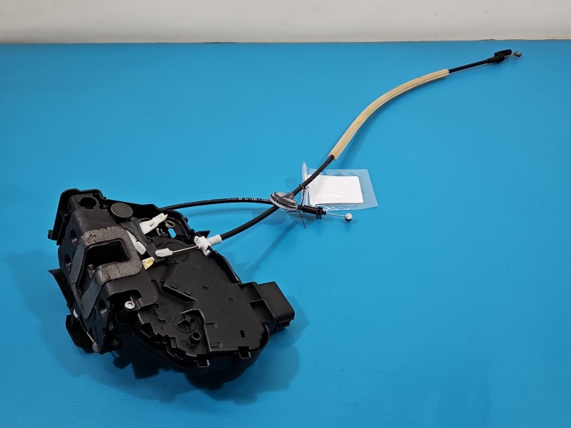 Zamek przód lewy Ford Kuga Mk1 08-13 EUROPA Producent części: FORD, 10pin , 8V4A-S21813-MA