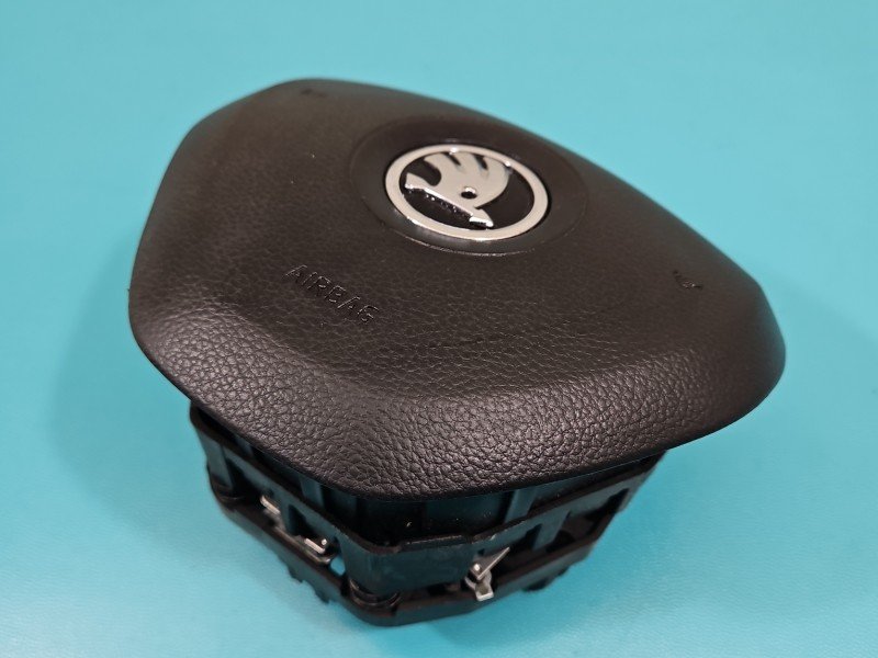 Poduszka powietrzna kierowcy airbag Skoda Rapid 5E0880201