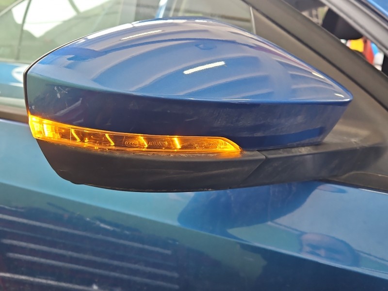 Lusterko prawe Skoda Octavia III LF5W-8X8X 6pin / 13-16 / EUROPA / LAKIER: LF5W-8X8X europa