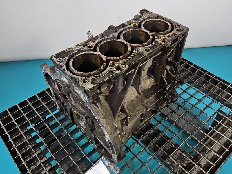Blok silnika Ford Fiesta Mk7 1.6 16V