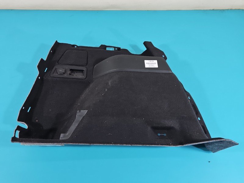 Tapicerka bagażnika lewa boczek Skoda Karoq 57A867427M Tapicerka bagażnika lewa boczek Skoda Karoq 57A867427M