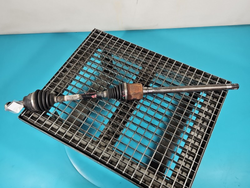 Półoś przód prawa Jaguar F-Pace 16- 2.0d automat