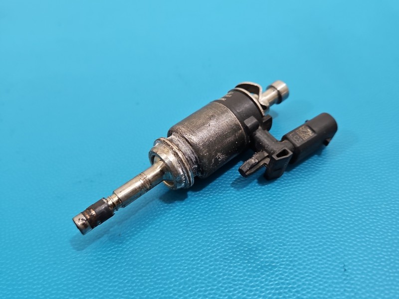 Wtryskiwacz Skoda Octavia III 1.5 TSI 05E906036F