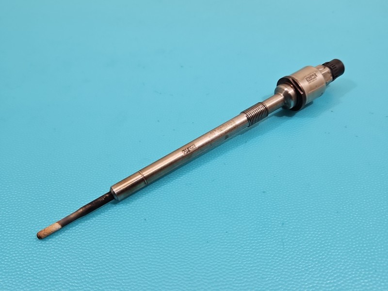 Świeca żarowa Opel Insignia A 55564163 2.0 cdti (A20 DTH)