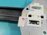 Podnośnik przód prawy Ssangyong Rexton I 88100-08012R 5d HB