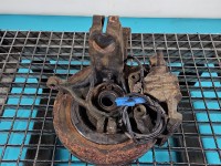 Zwrotnica lewa piasta przód 1.4 hdi Peugeot 208 I