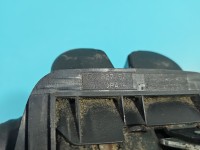 Zamek klapy tył 8E9827520 Audi A4 B6 kombi Producent części: Audi, Europejska, Zadrapania na plastikowej obudowie