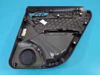 Tapicerka drzwi tył lewa boczek Seat Ateca 575867133