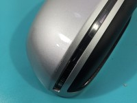 Lusterko prawe AUDI A4 B8 07-11r /Europa /Lakier: LX7W /6pin / Regulowane elektrycznie/ składane ręcznie / Rysy europa