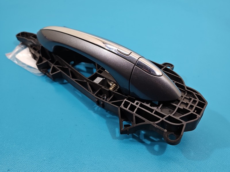 Klamka przód prawa zewnętrzna Opel Insignia B 13515503