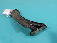 Mocowanie prawy błotnika uchwyt 3V0821142A Skoda Superb III