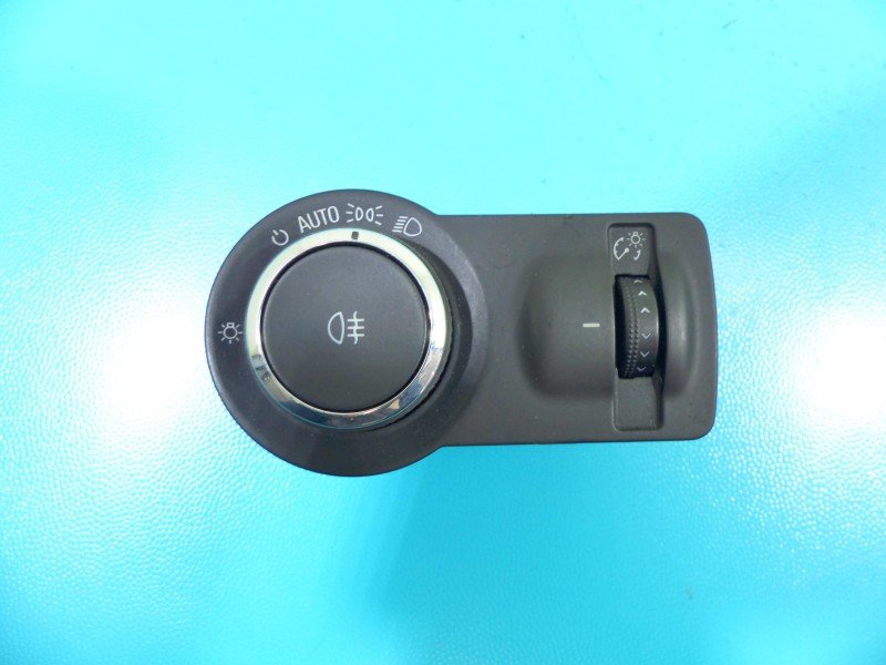 Przełącznik włącznik świateł Opel Insignia A 13268710