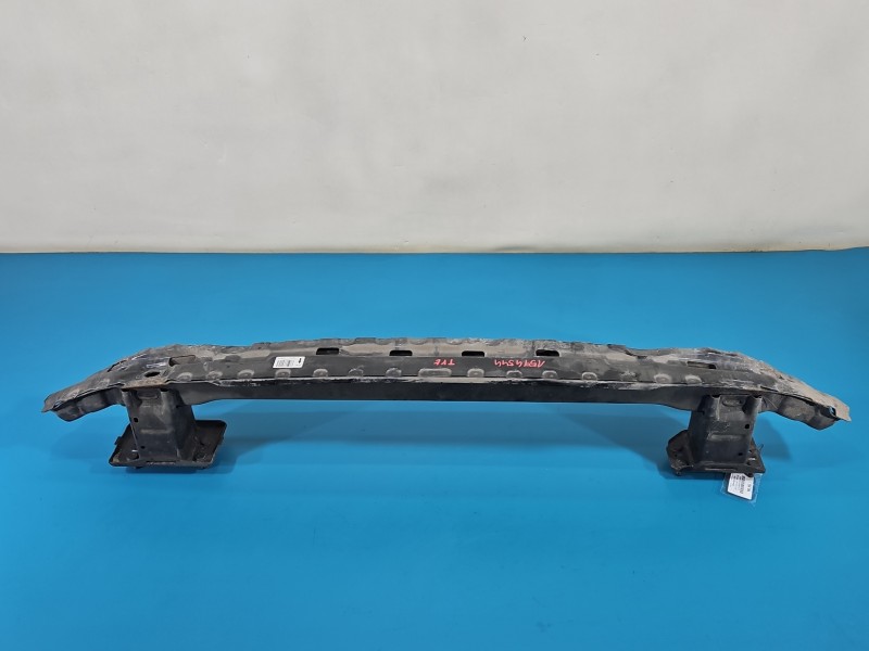 Wzmocnienie zderzaka tył belka Mercedes W213 tylne 040