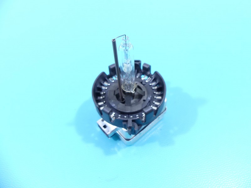 ŻARNIK STARTER ZAPŁONNIK CEWKA XENON Skoda Superb II 9285141294