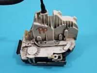 Zamek przód prawy P04589924AE Jeep Grand Cherokee IV WK2 EUROPA Producent części: JEEP, 4pin