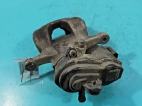 Zacisk tył prawy Audi A4 B9 2.0 TFSI sedan