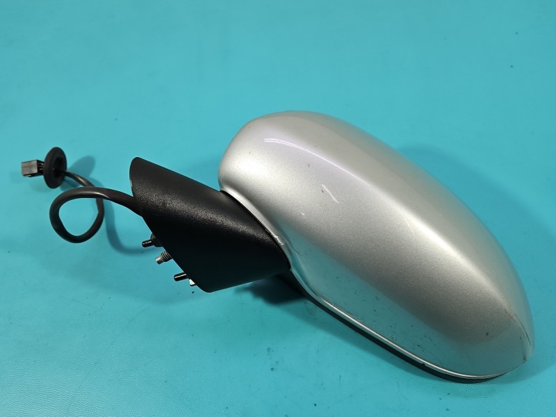 Lusterko lewe pin Opel Corsa E HB 5d kolor srebrny z176 europa