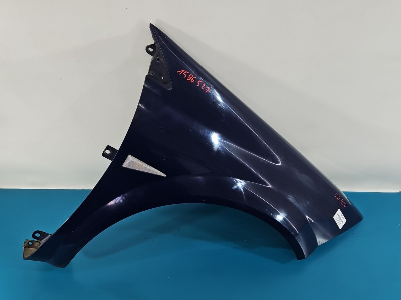 Błotnik przód prawy Renault Megane II Dv460