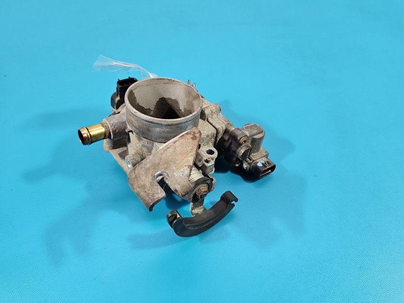 Przepustnica Toyota Avensis II T25 1.8 vvti 22270-22060