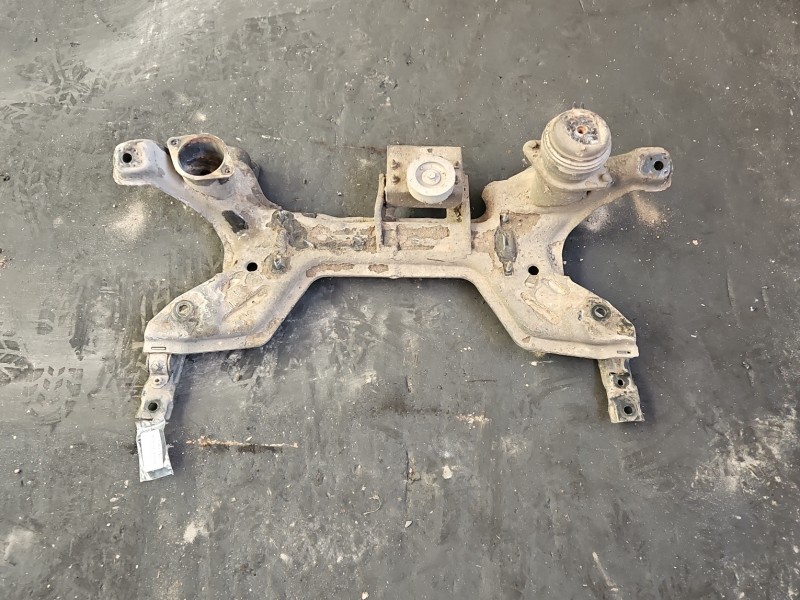 WÓZEK KOŁYSKA TRAWERS Sanki Belka silnika Vw Passat B4 1.9 tdi