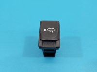 Gniazdo USB Toyota Yaris III 86190-0D060