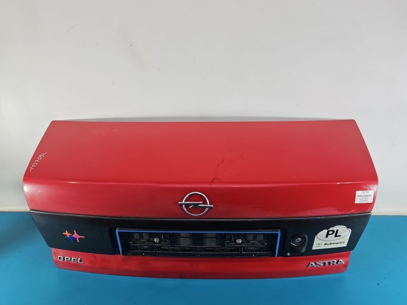 Klapa tył Opel Astra I F sedan 4d czerwony