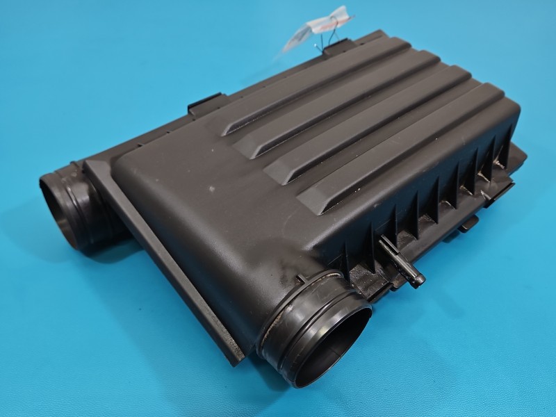 Obudowa filtra powietrza Vw Golf VII 04E129611G, 1069654S03 1.2 TSI