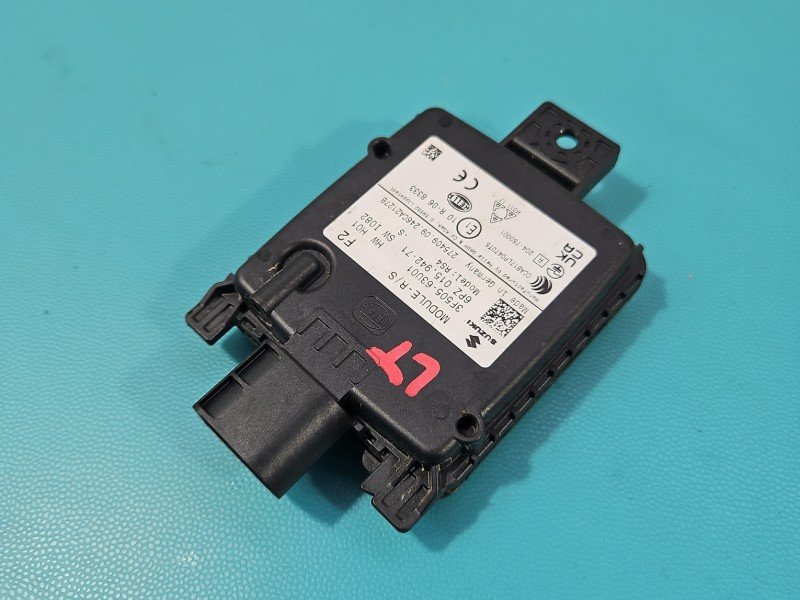 Sterownik moduł LEWY TYŁ Suzuki Vitara II 2015- 3F505-63U01, 6PZ015942-71