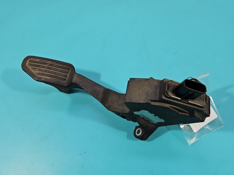 Pedał gazu potencjometr Toyota Yaris III 78110-0D160 1.3 vvti Pedał gazu potencjometr Toyota Yaris III 78110-0D160 1.3 vvti